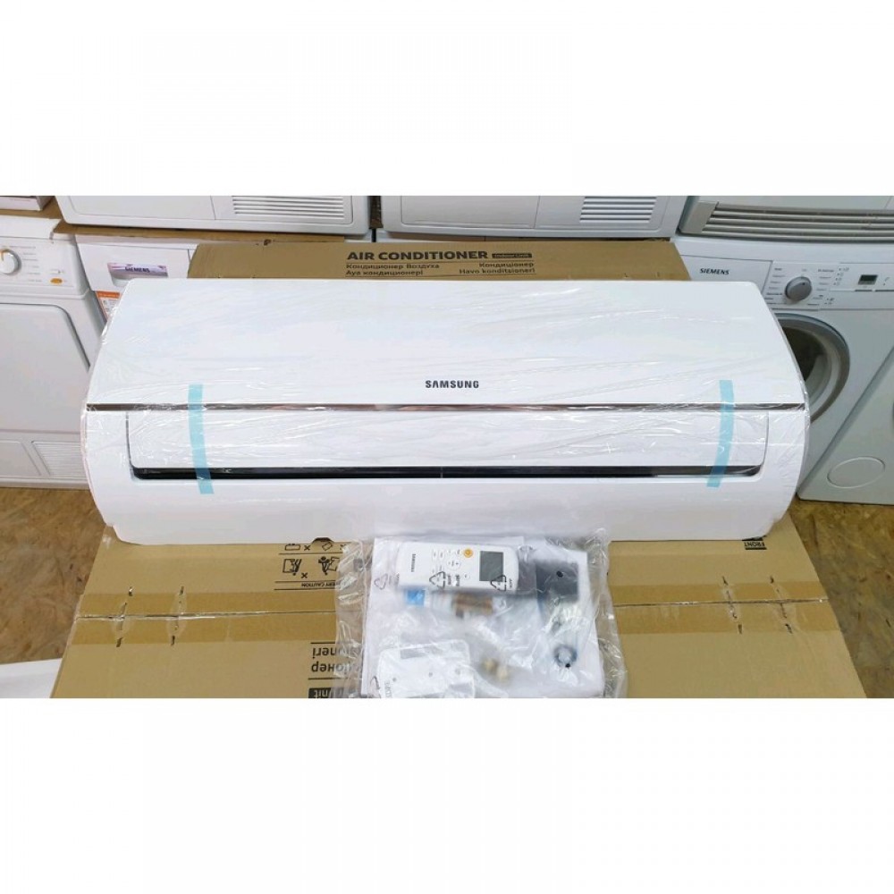Кондиціонер Samsung Basic AR18BXHQASINUA, інверторний, до 50 кв. м